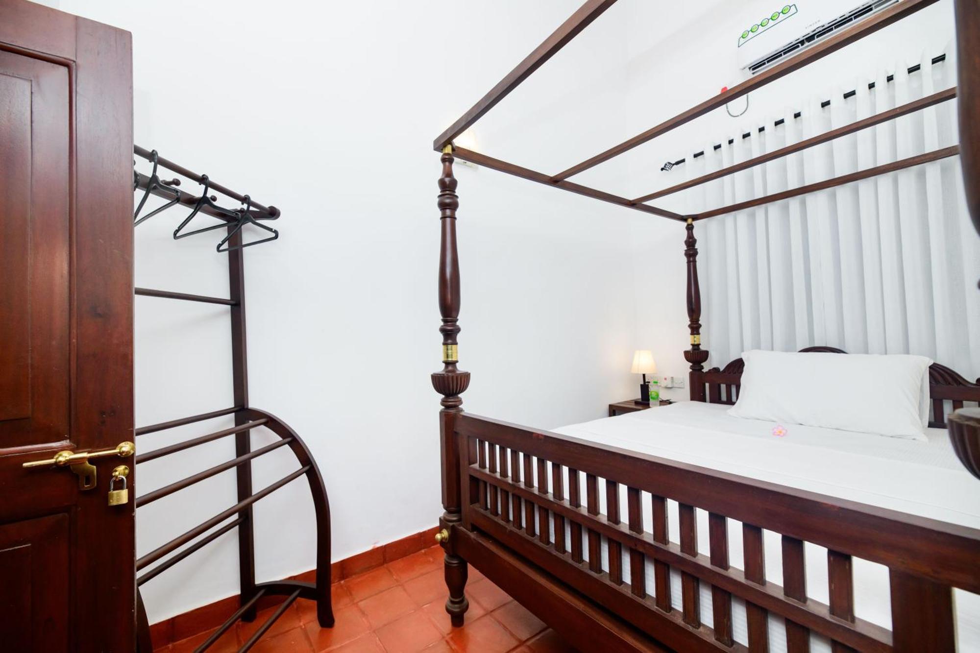 Hill House Villa - Two Bedroom Гале Екстериор снимка